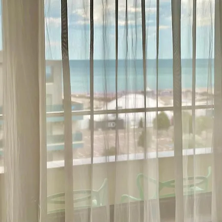Acqua Vista 80 Summerland Apartament *