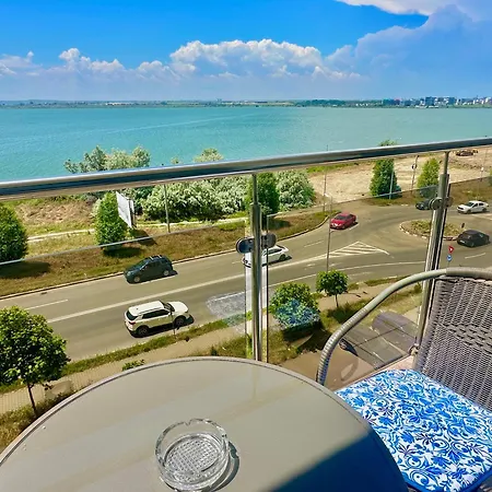 Apartament Acqua Vista 80 Summerland