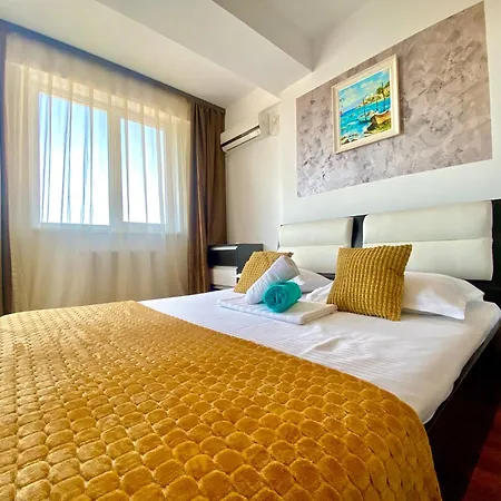 Апартаменты Acqua Vista 80 Summerland *