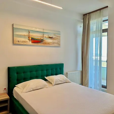 Acqua Vista 80 Summerland *